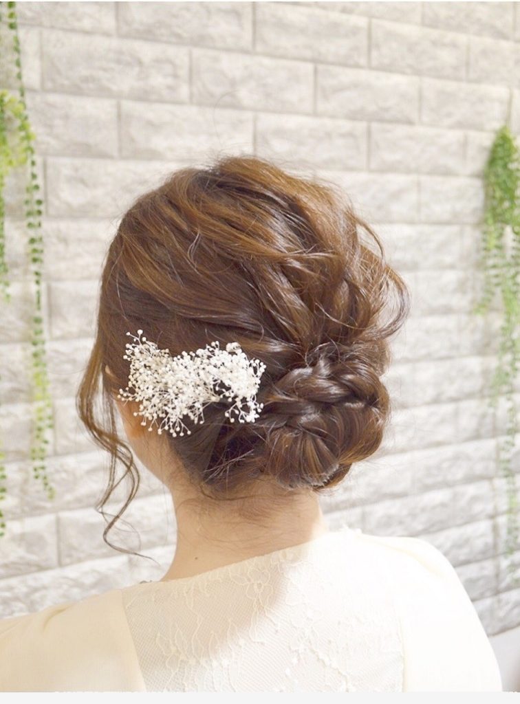 編み込みシニヨン